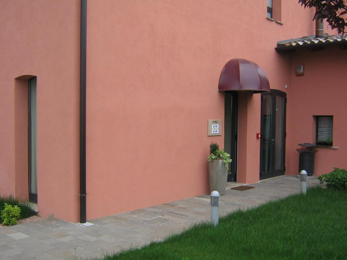 Hotel La Vecchia Reggio 레조넬에밀리아 외부 사진