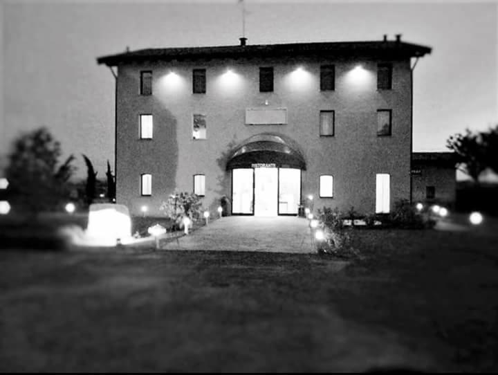 Hotel La Vecchia Reggio 레조넬에밀리아 외부 사진