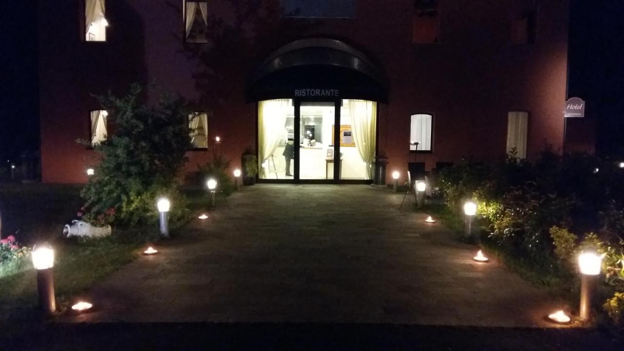 Hotel La Vecchia Reggio 레조넬에밀리아 외부 사진
