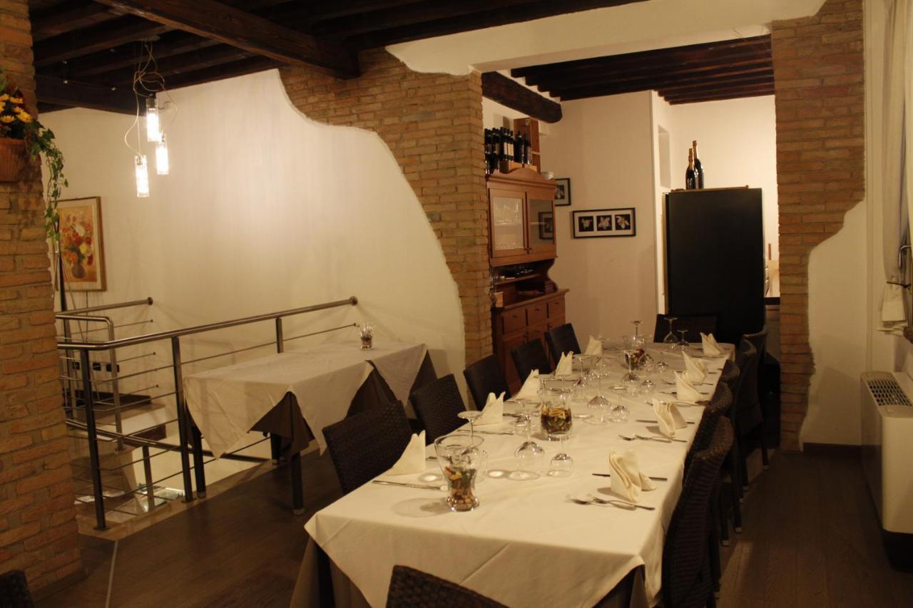 Hotel La Vecchia Reggio 레조넬에밀리아 외부 사진